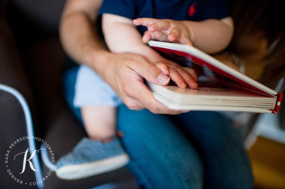 baby-with-mom-reading