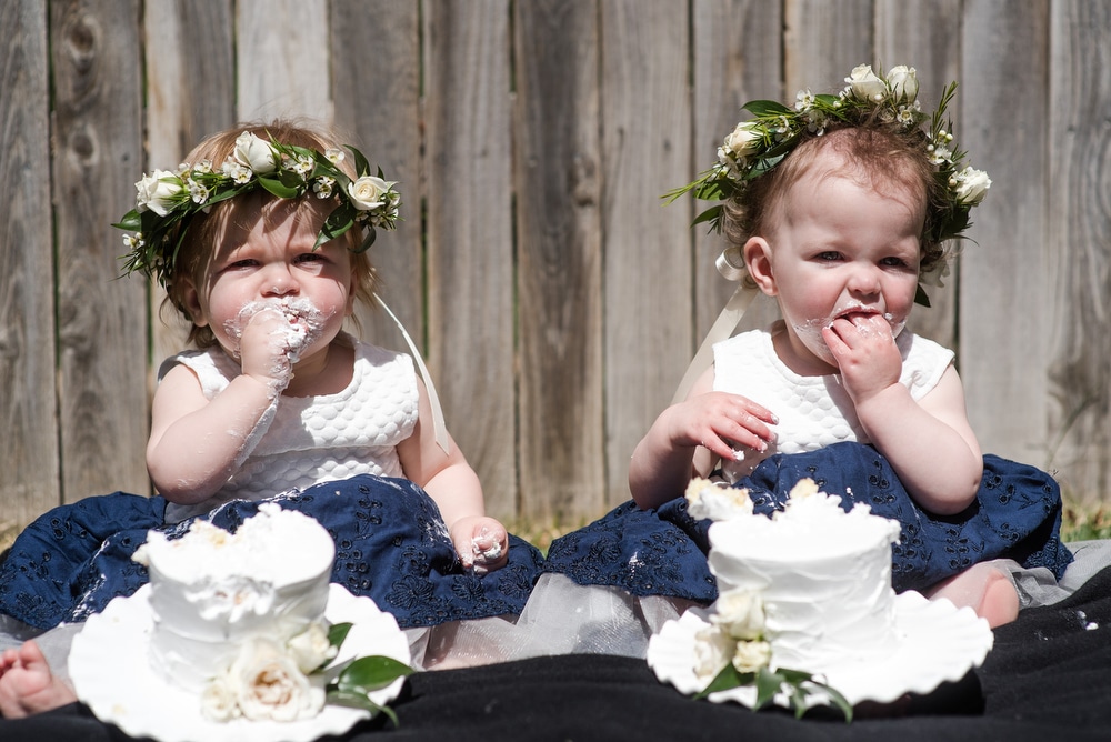 babies eating cake